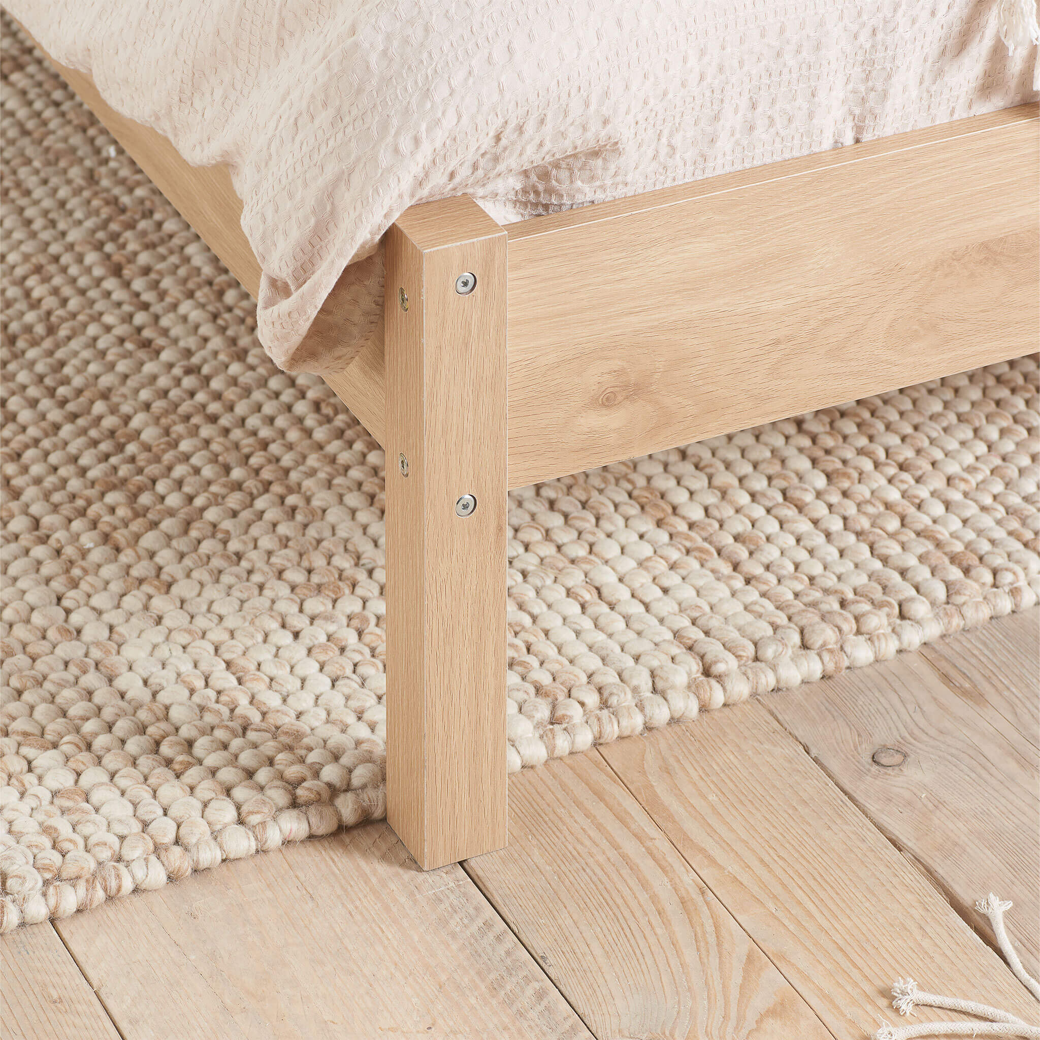 Croxley Rattan Bed Oak - Image 4