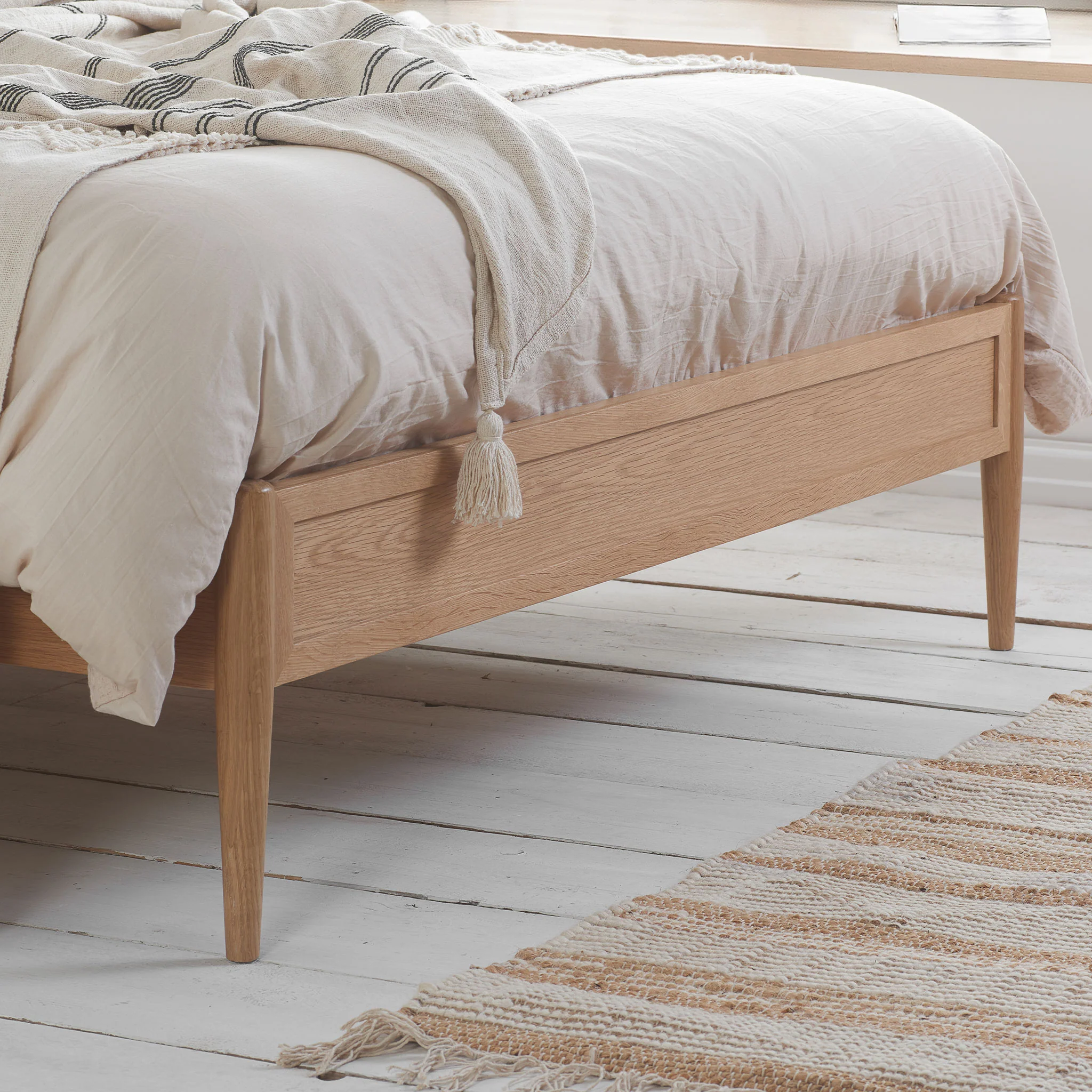 Leonie Rattan Bed - Image 4